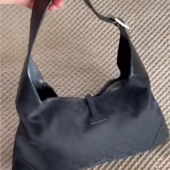 Gucci Black and Cream Hobo Bag - Picture 3 of 12